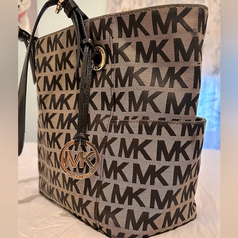 MK Purse